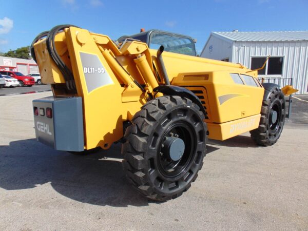 2010 GEHL DL11-55 “11K POUNDS – 55 FT” TELEHANDLER – $7,500 BRAND NEW WHEELS & TIRES – 100% SERVICED TODAY & JOB READY – 120HP JOHN DEERE TURBO DIESEL - Image 7